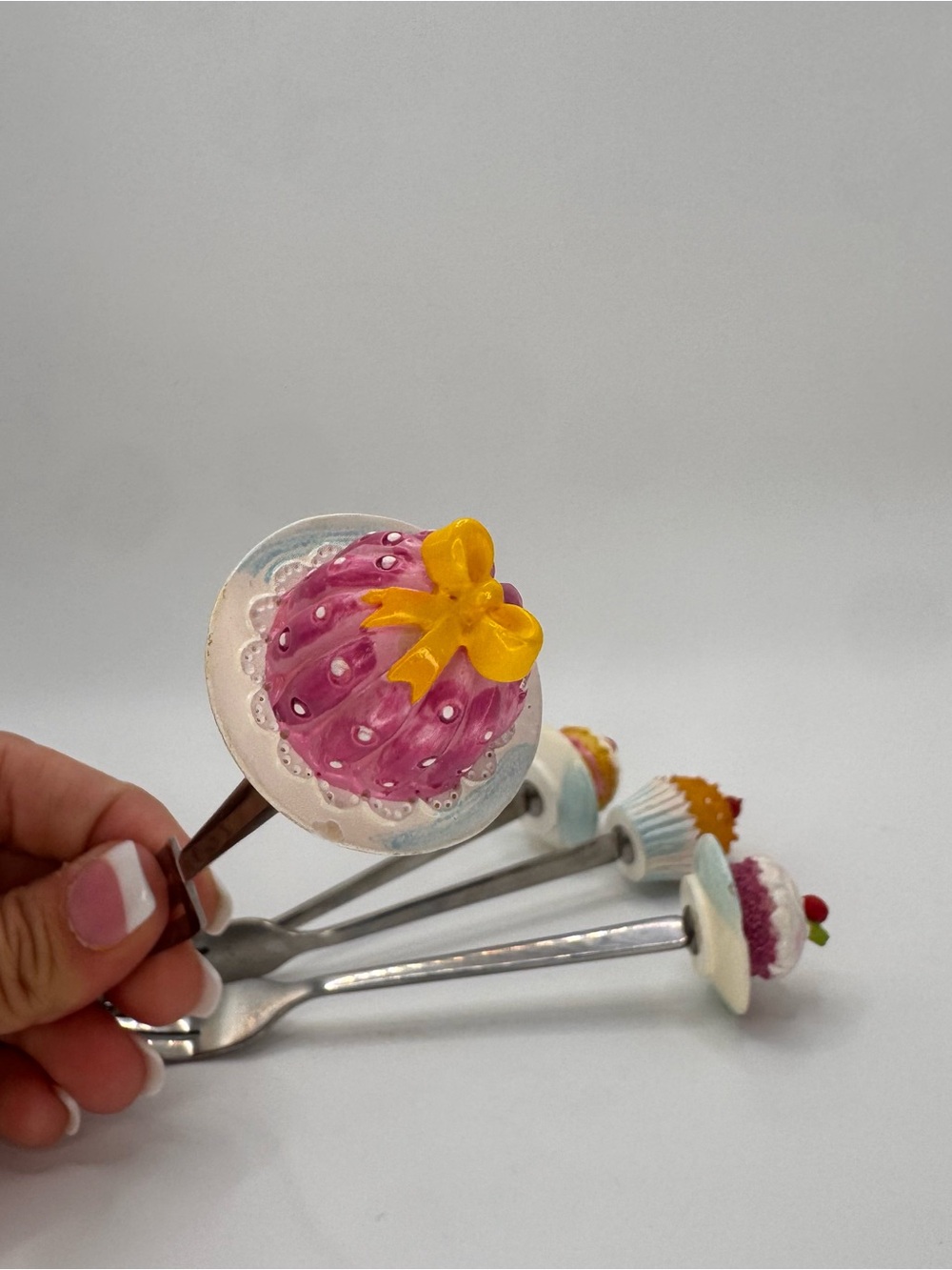 Blond Amsterdam Dessert Fork Set – 4 Whimsical Dessert Forks - Picture 7 of 11